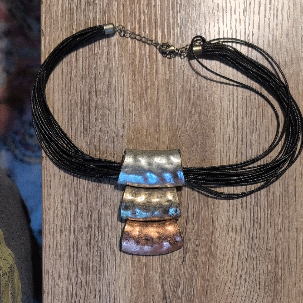 Elegant Multicolor Pendant Necklace
